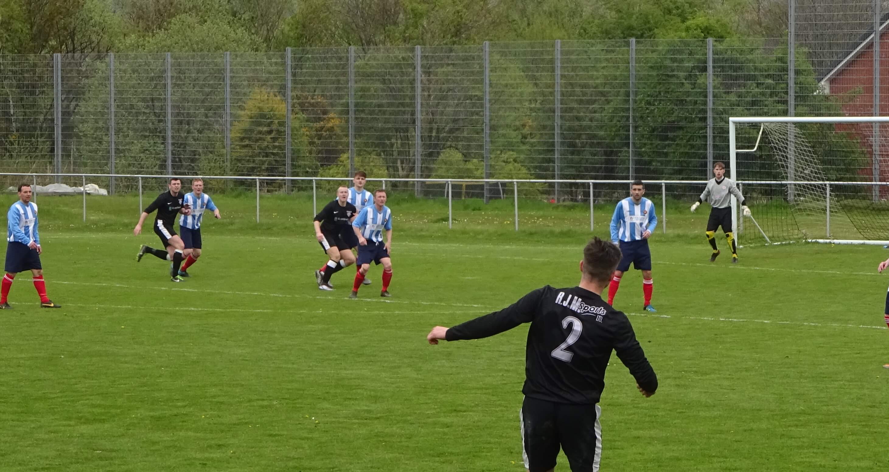 Dunipace v Larkhall Thistle 7th May 2016 -2
